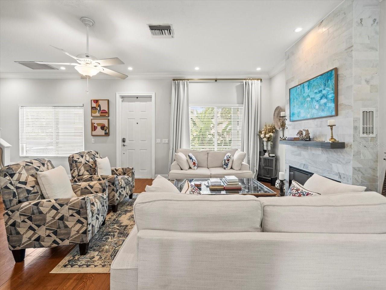 Image 12 of 49 For 254 7th Avenue N