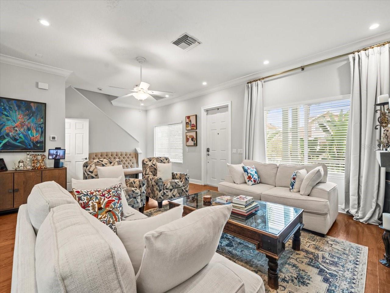 Image 13 of 49 For 254 7th Avenue N
