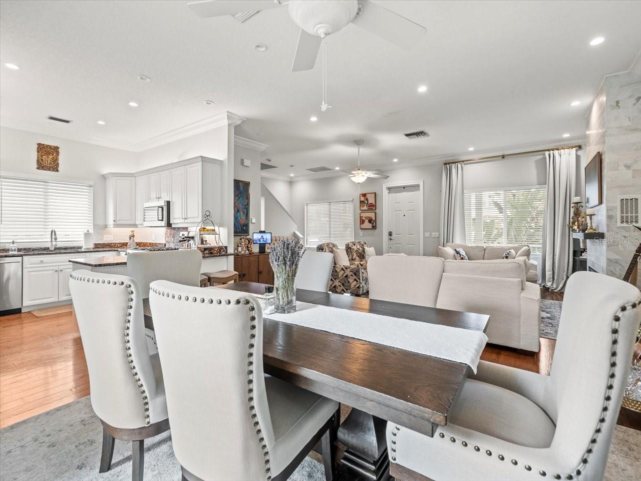 Image 17 of 49 For 254 7th Avenue N