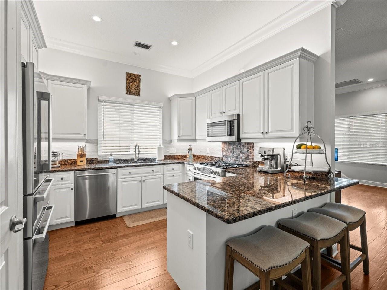 Image 19 of 49 For 254 7th Avenue N