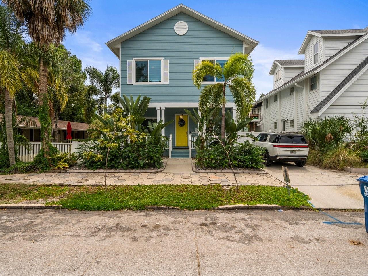 Image 2 of 49 For 254 7th Avenue N