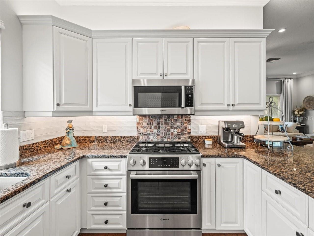 Image 20 of 49 For 254 7th Avenue N