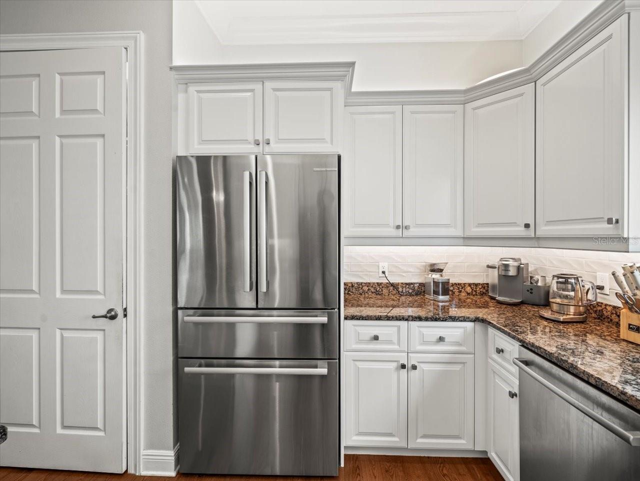 Image 23 of 49 For 254 7th Avenue N