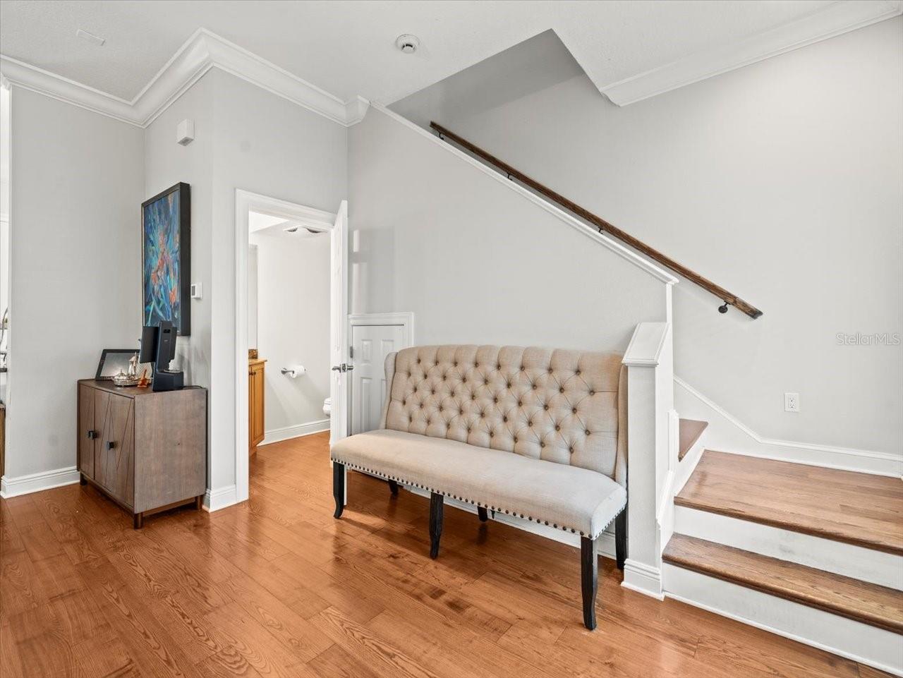Image 7 of 49 For 254 7th Avenue N