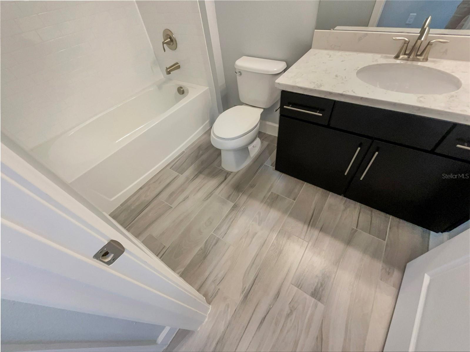 Image 22 of 30 For 705 Winterside Drive