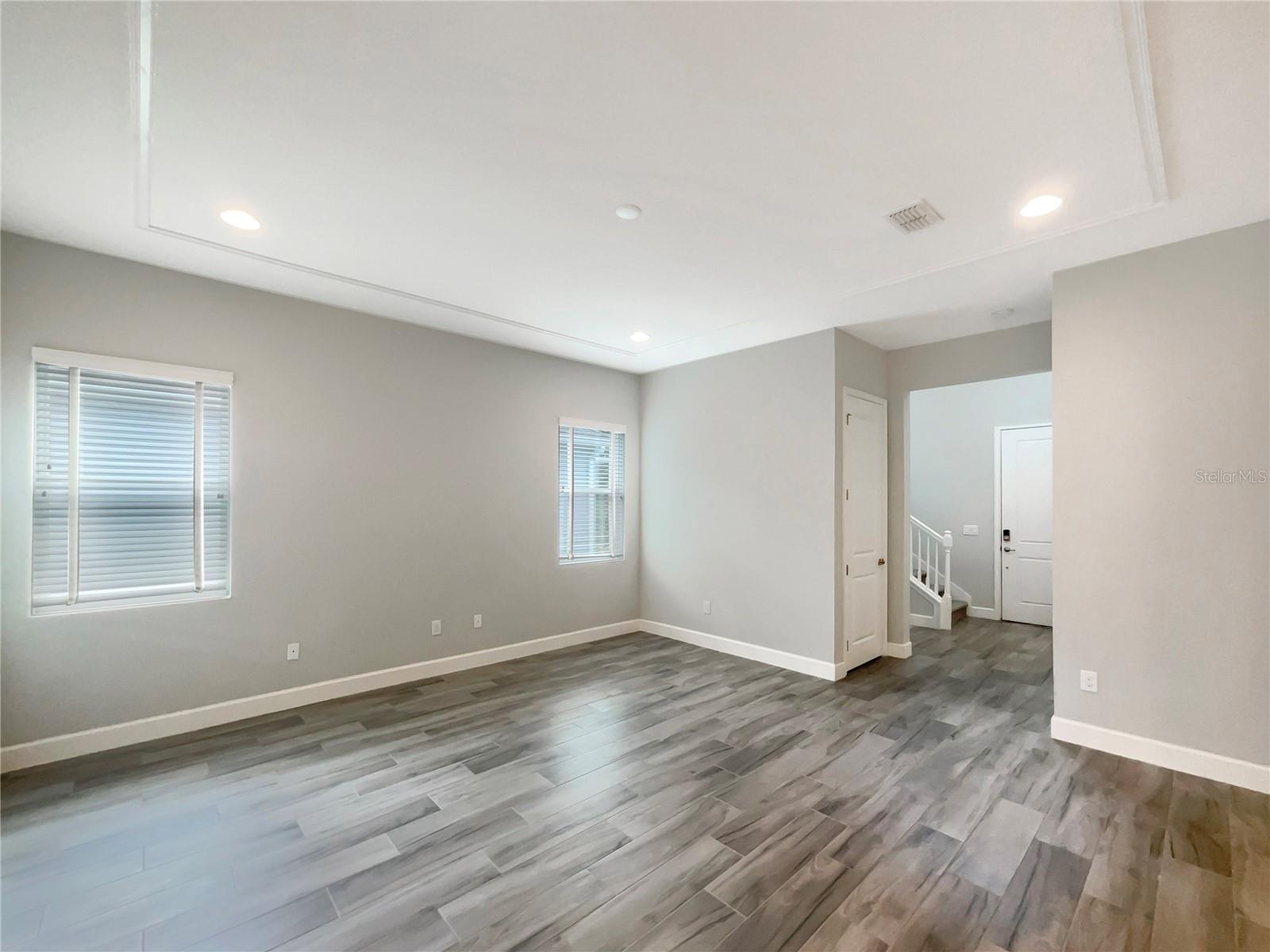 Image 4 of 30 For 705 Winterside Drive