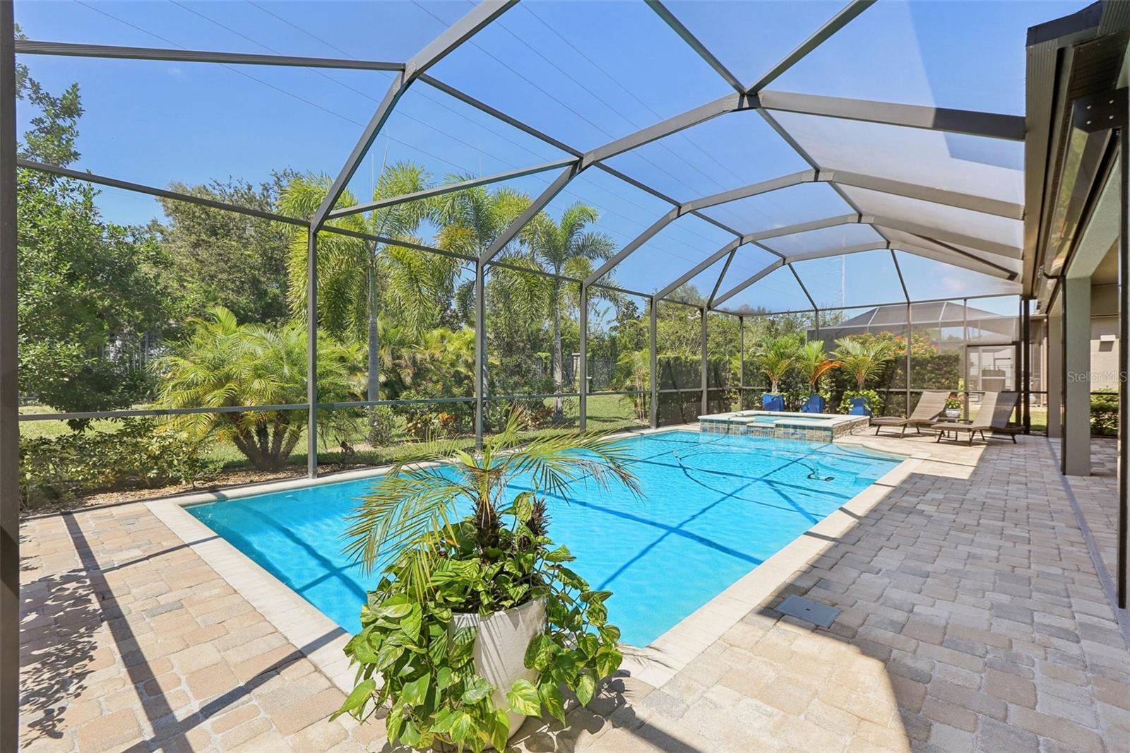 Image 2 of 99 For 842 Forest Glen Court