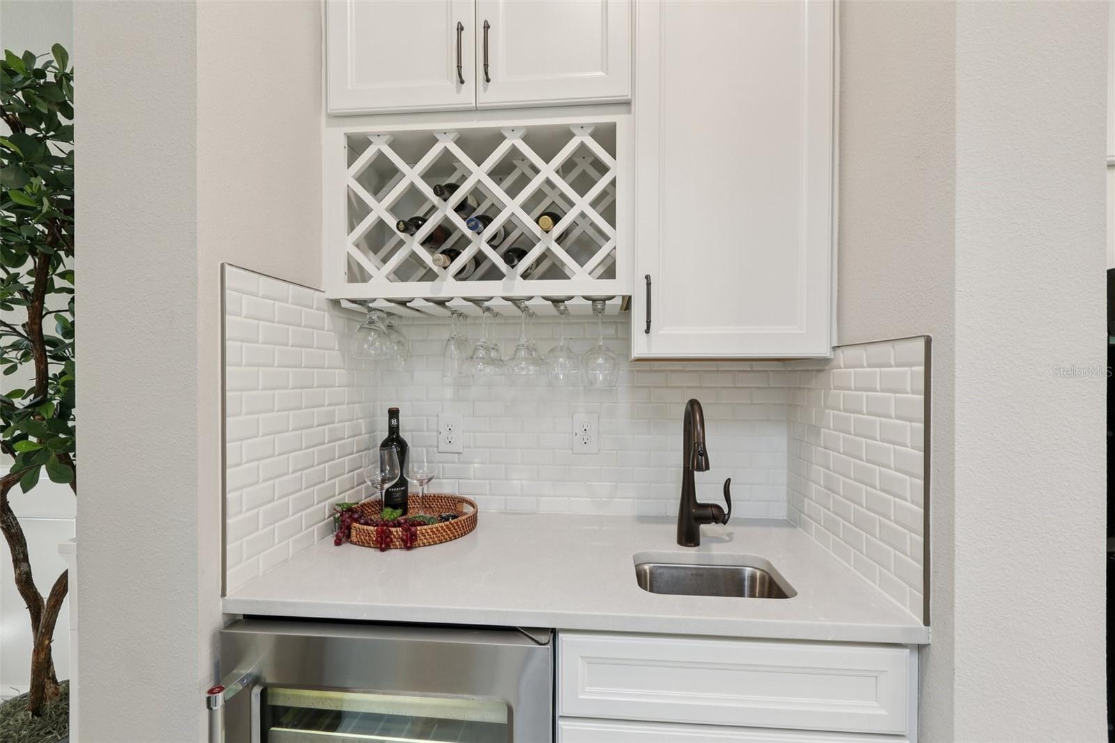 Image 27 of 99 For 842 Forest Glen Court