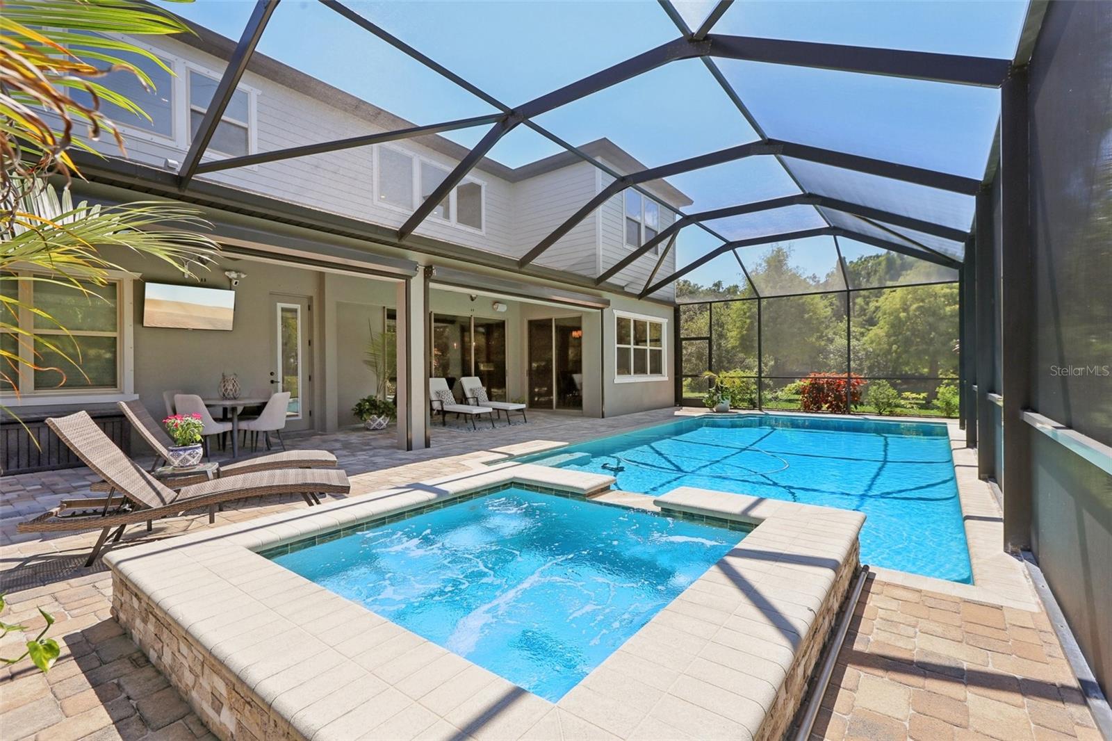 Image 3 of 99 For 842 Forest Glen Court