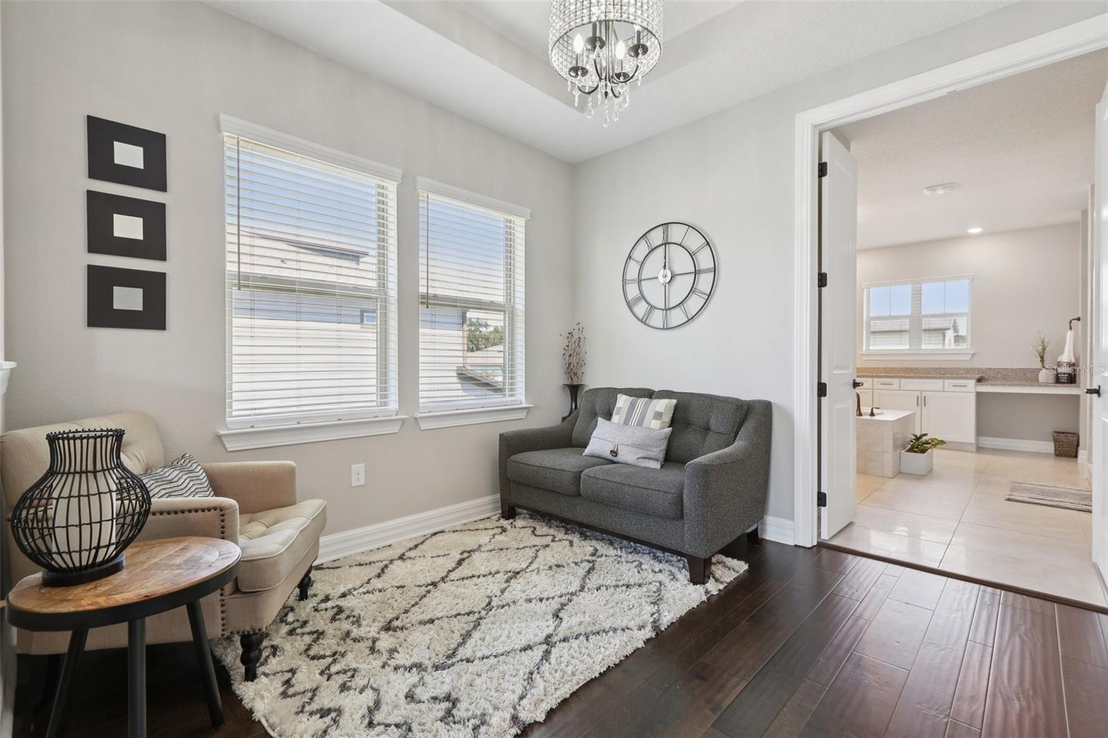 Image 45 of 99 For 842 Forest Glen Court