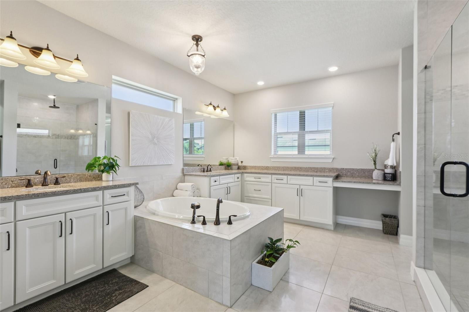 Image 50 of 99 For 842 Forest Glen Court