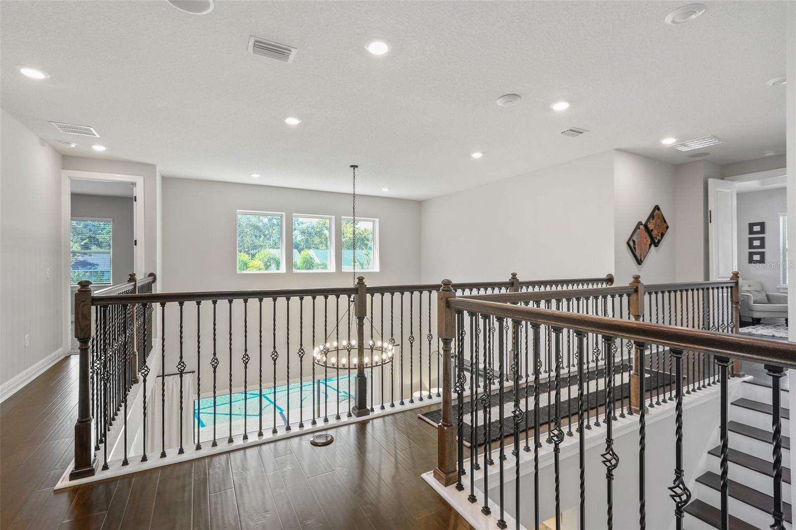 Image 55 of 99 For 842 Forest Glen Court