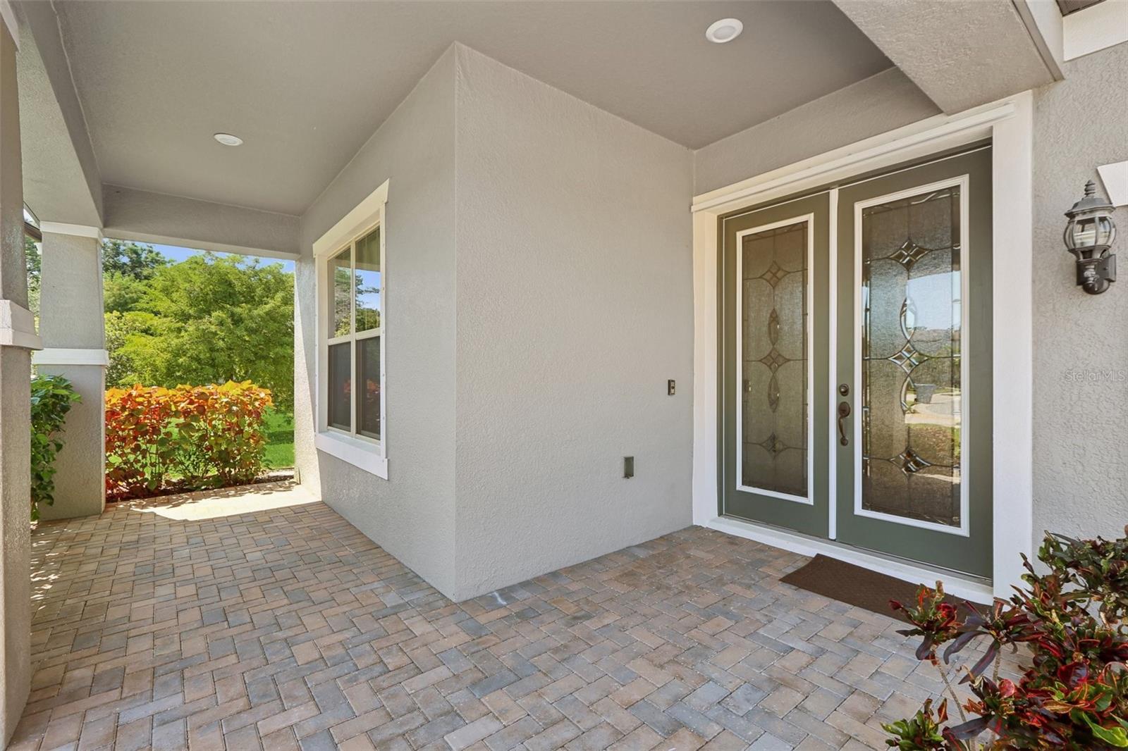 Image 6 of 99 For 842 Forest Glen Court