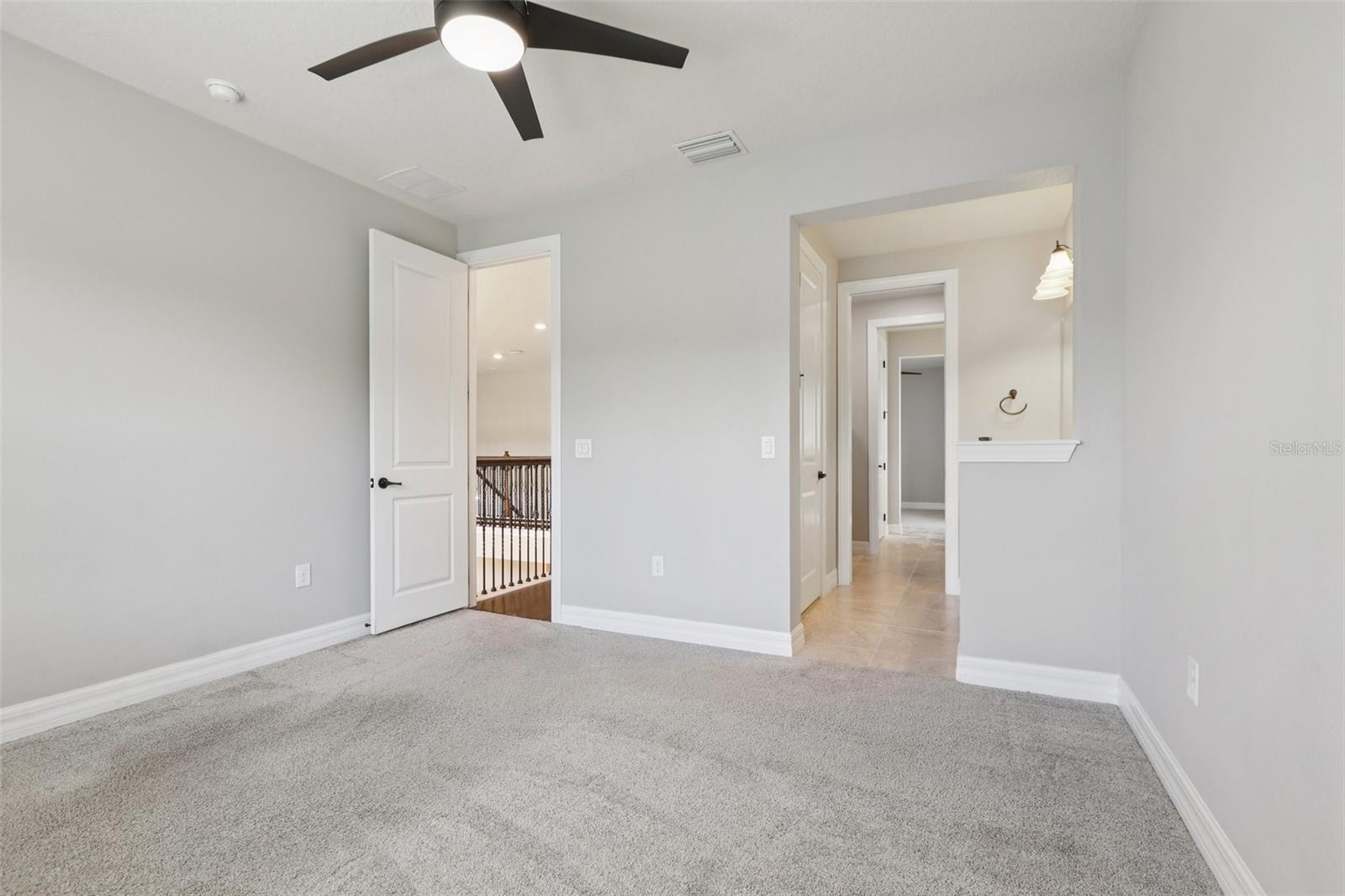 Image 60 of 99 For 842 Forest Glen Court