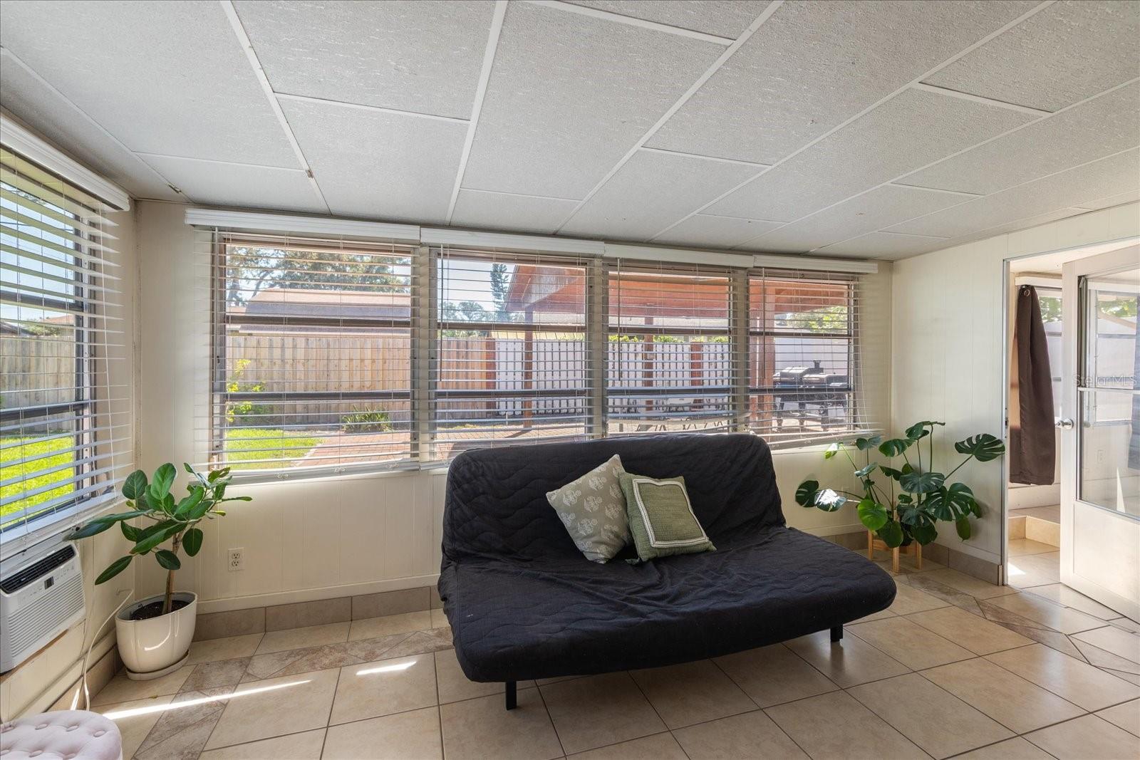 Image 18 of 23 For 11390 71st Terrace