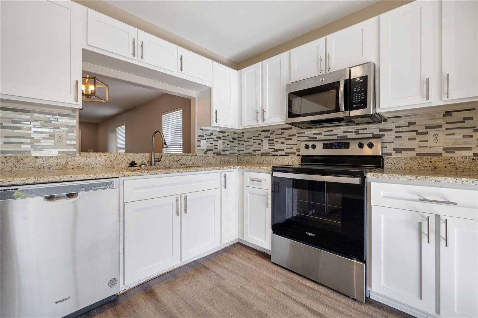 Image 10 of 26 For 18055 Glastonbury Lane