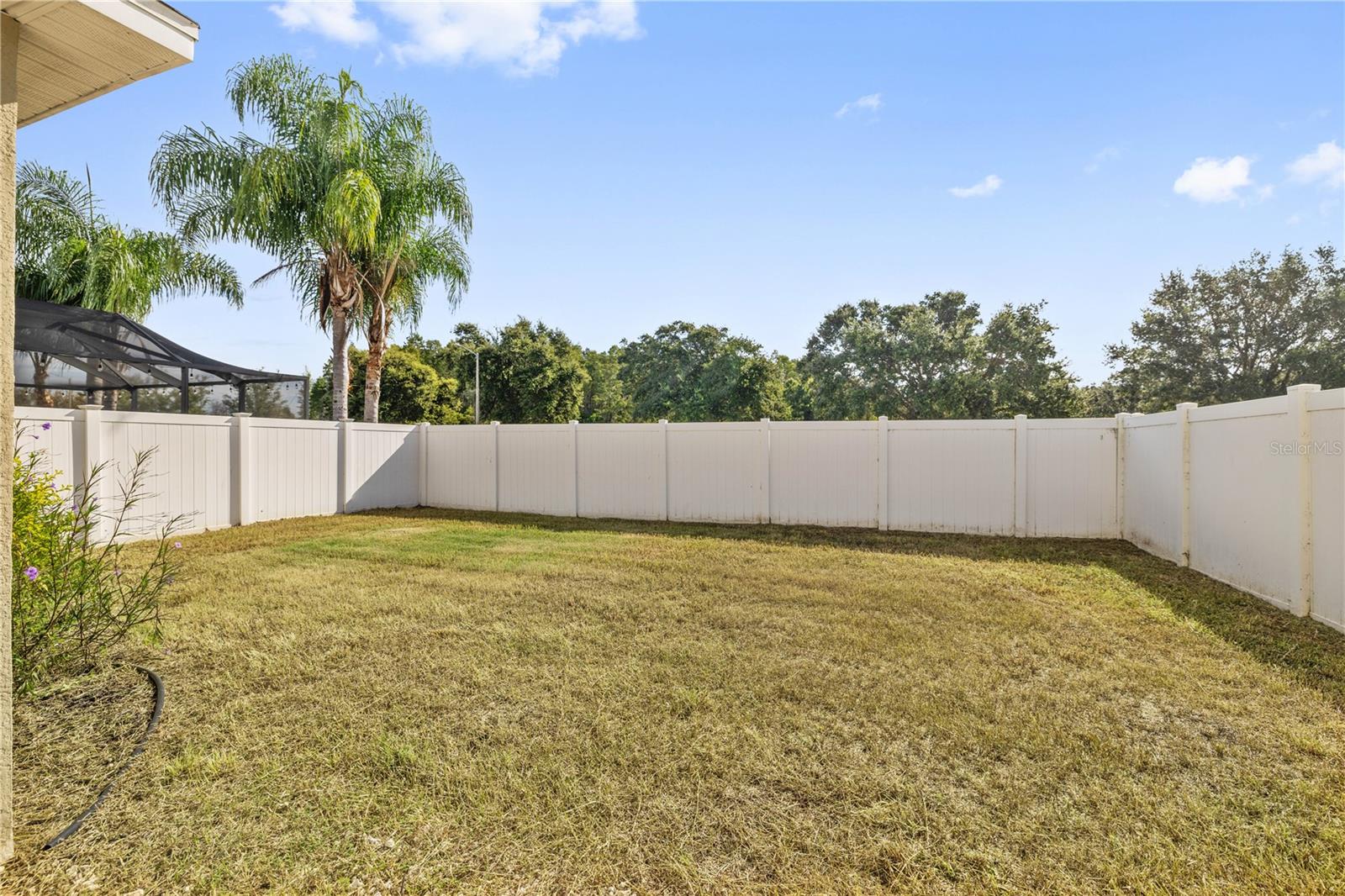 Image 18 of 26 For 18055 Glastonbury Lane