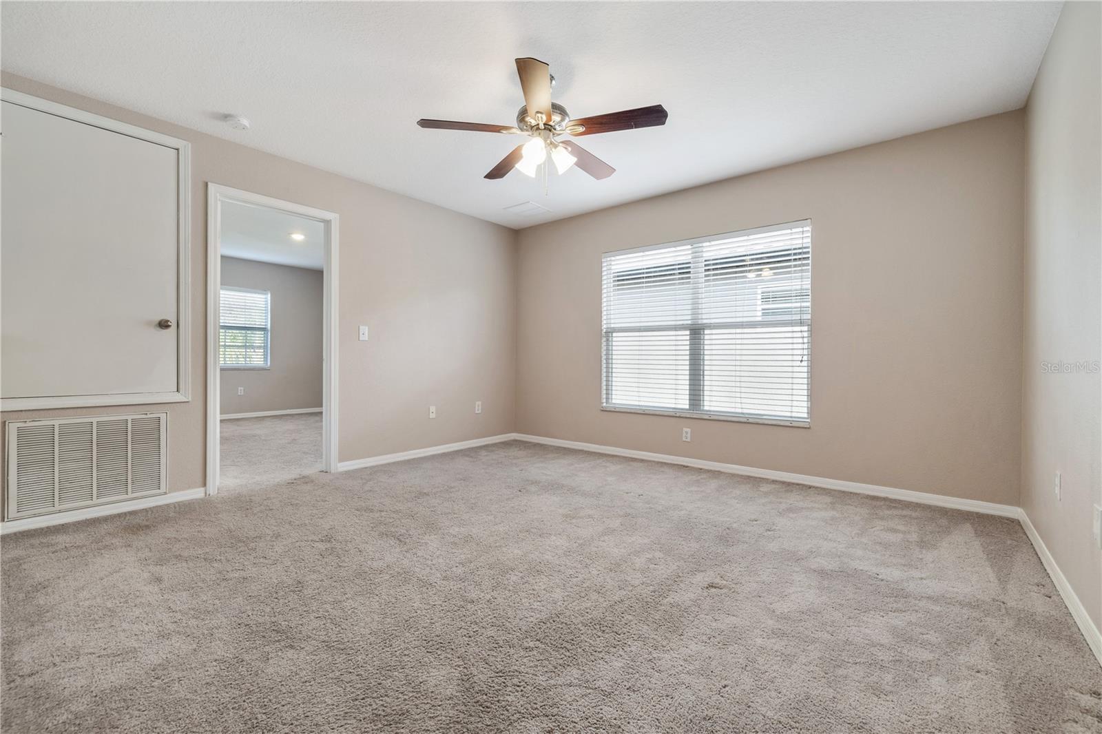 Image 20 of 26 For 18055 Glastonbury Lane