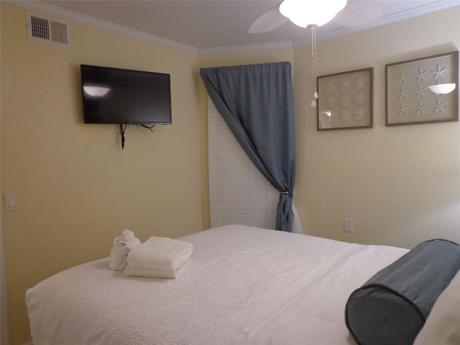 Image 19 of 29 For 2506 Rocky Point Drive 229