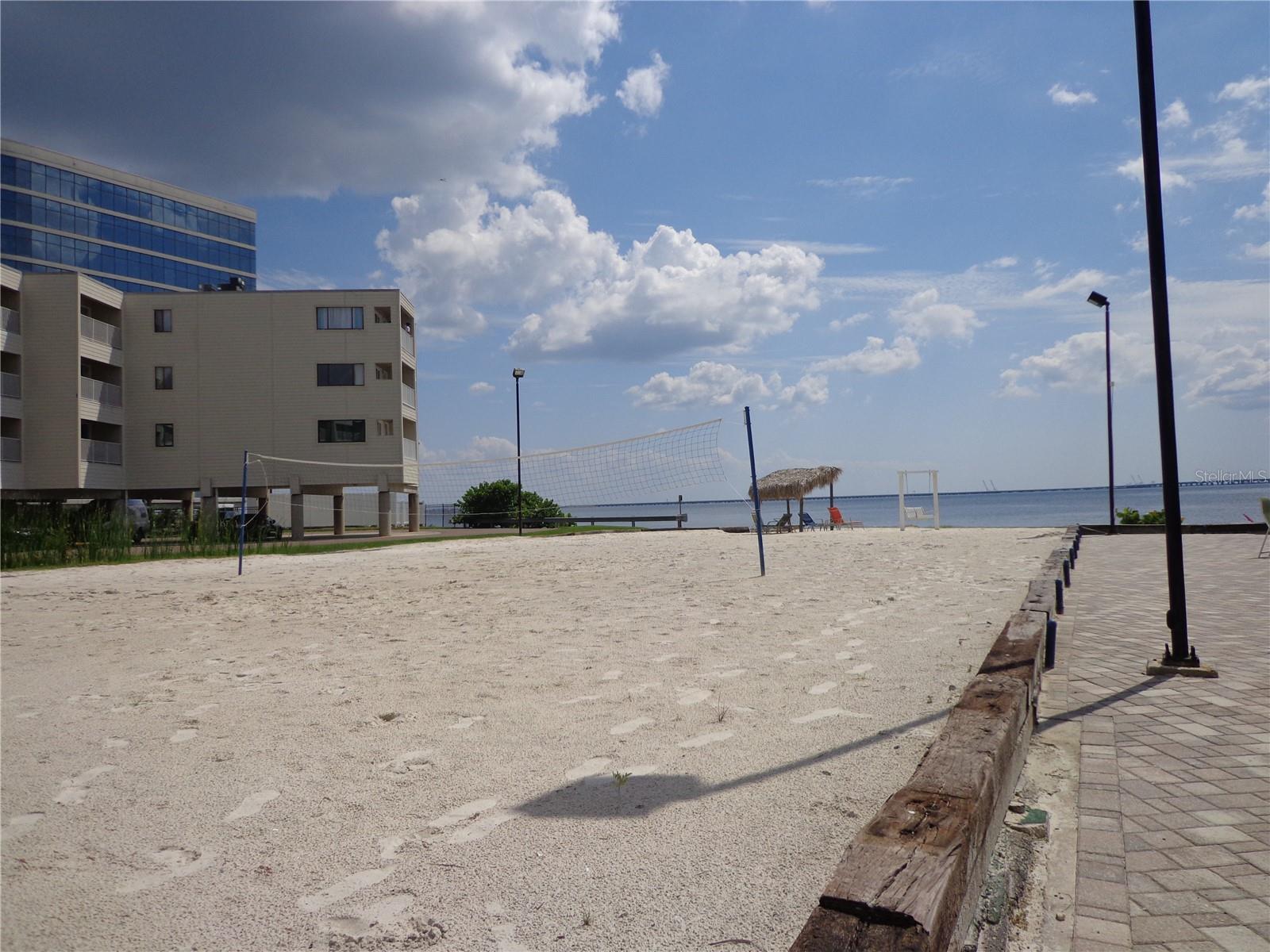 Image 6 of 29 For 2506 Rocky Point Drive 229