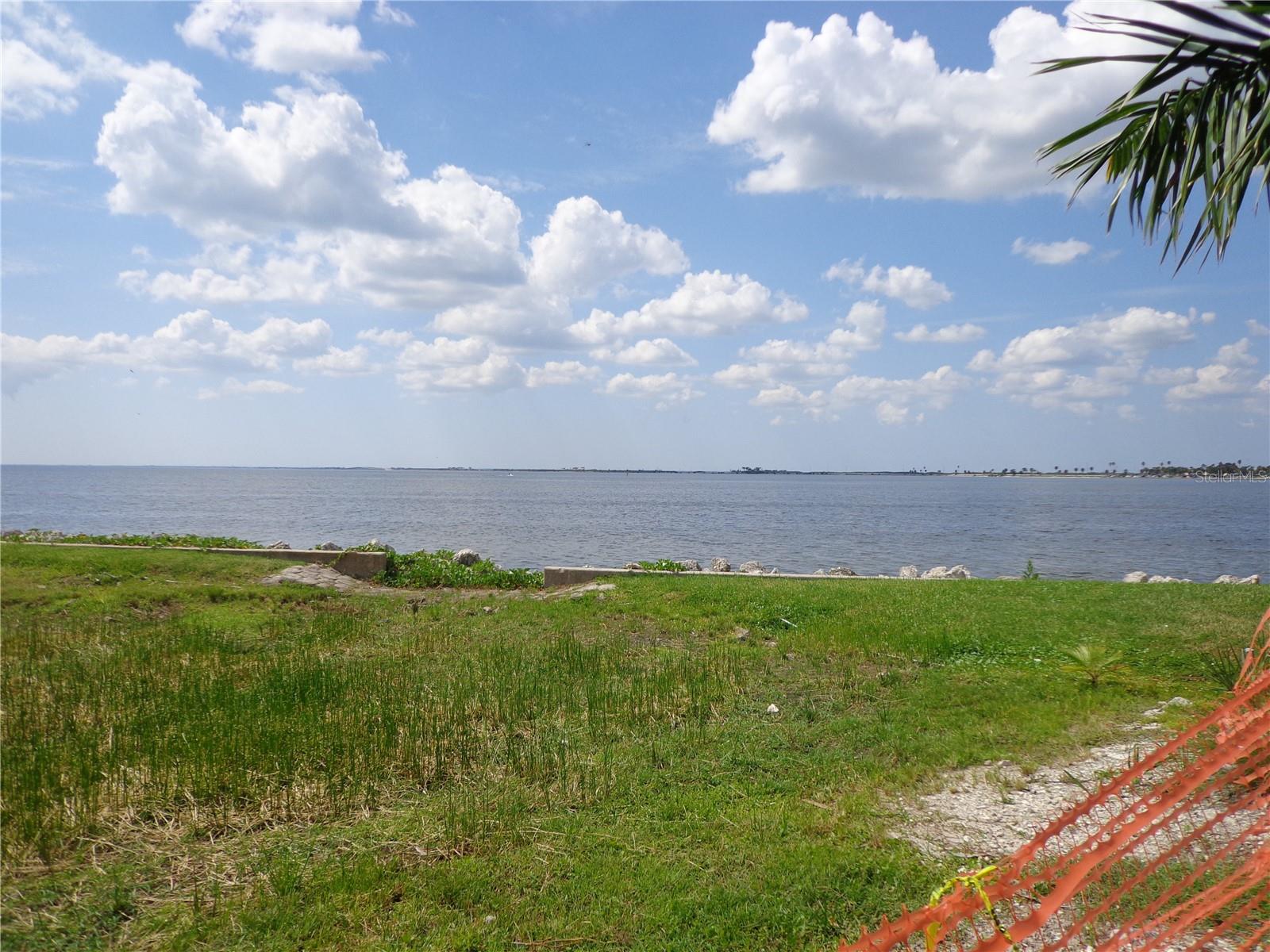 Image 9 of 29 For 2506 Rocky Point Drive 229