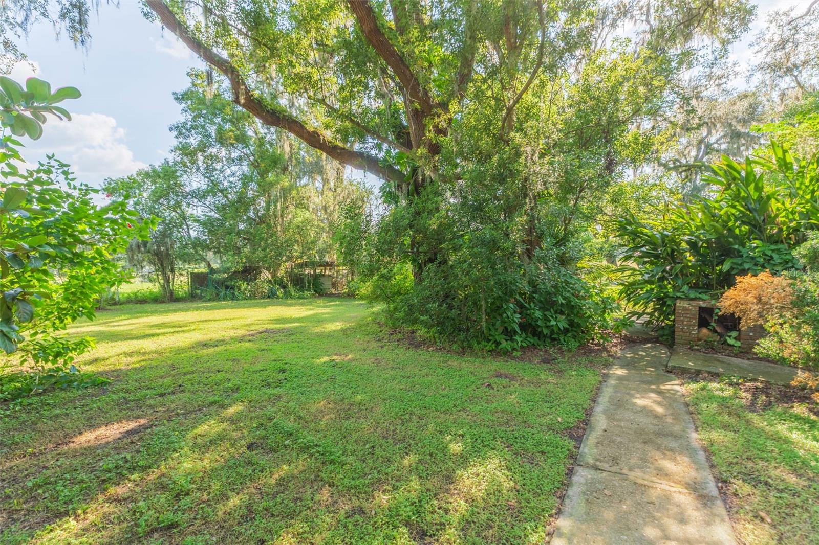 Image 43 of 83 For 16225 Bellamy Brothers Boulevard