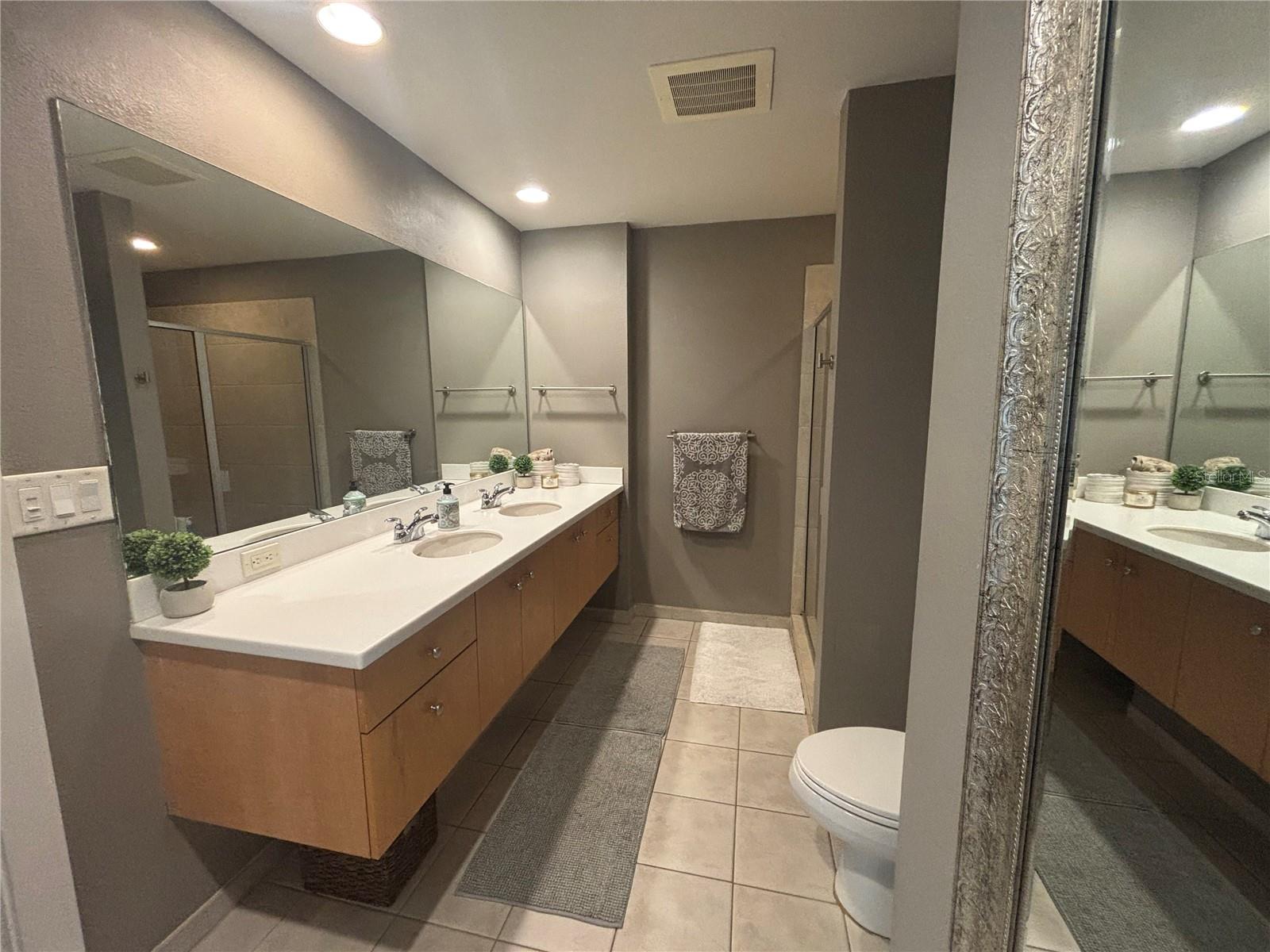 Image 10 of 34 For 1208 Kennedy Boulevard 316e