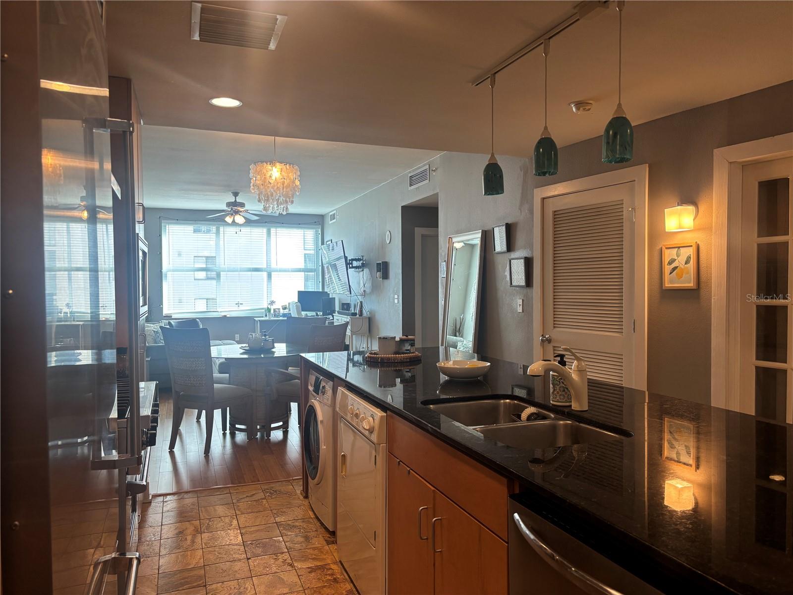 Image 3 of 34 For 1208 Kennedy Boulevard 316e