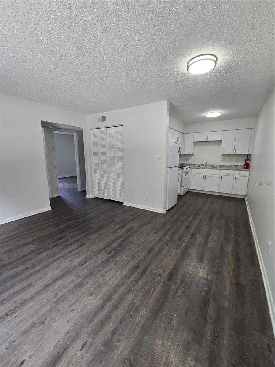 Image 2 of 12 For 13716 20th Street B