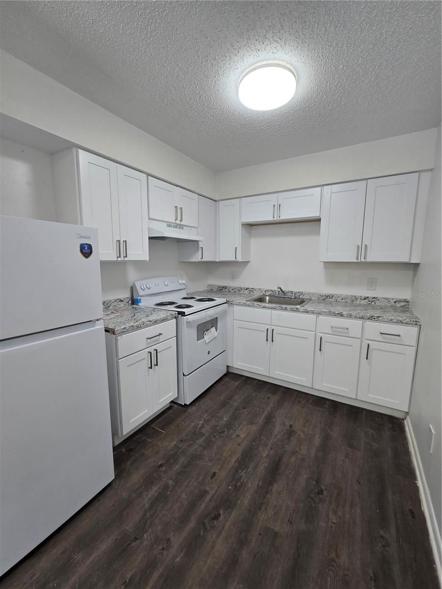 Image 3 of 12 For 13716 20th Street B