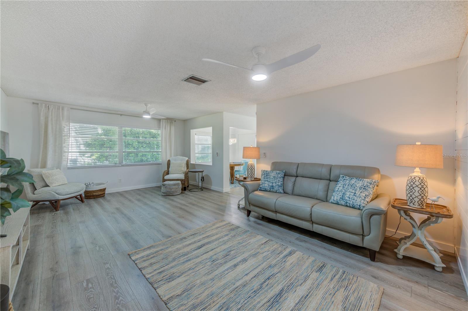 Image 4 of 27 For 404 Brandywine Drive