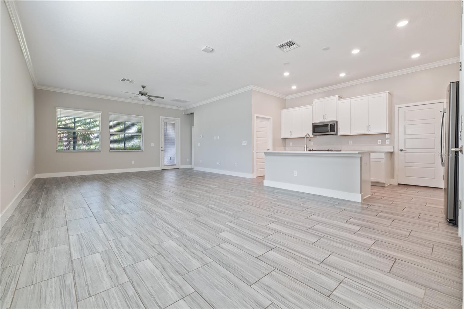 Image 5 of 46 For 7515 Faul Street