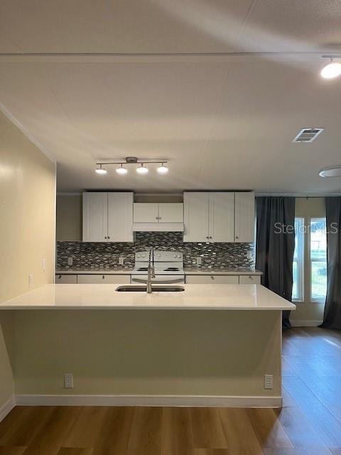 Image 4 of 20 For 915 Dunkenfield Avenue