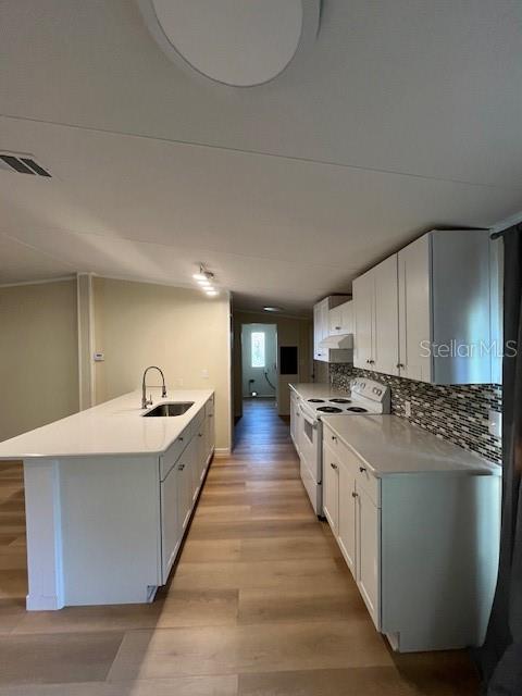 Image 5 of 20 For 915 Dunkenfield Avenue