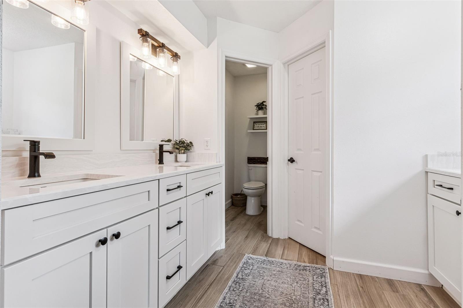 Image 31 of 55 For 11227 Lakeview Drive