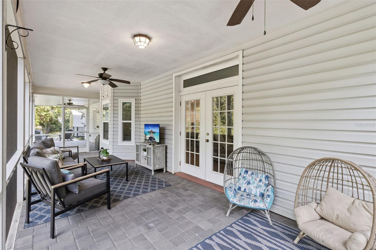 Image 40 of 55 For 11227 Lakeview Drive