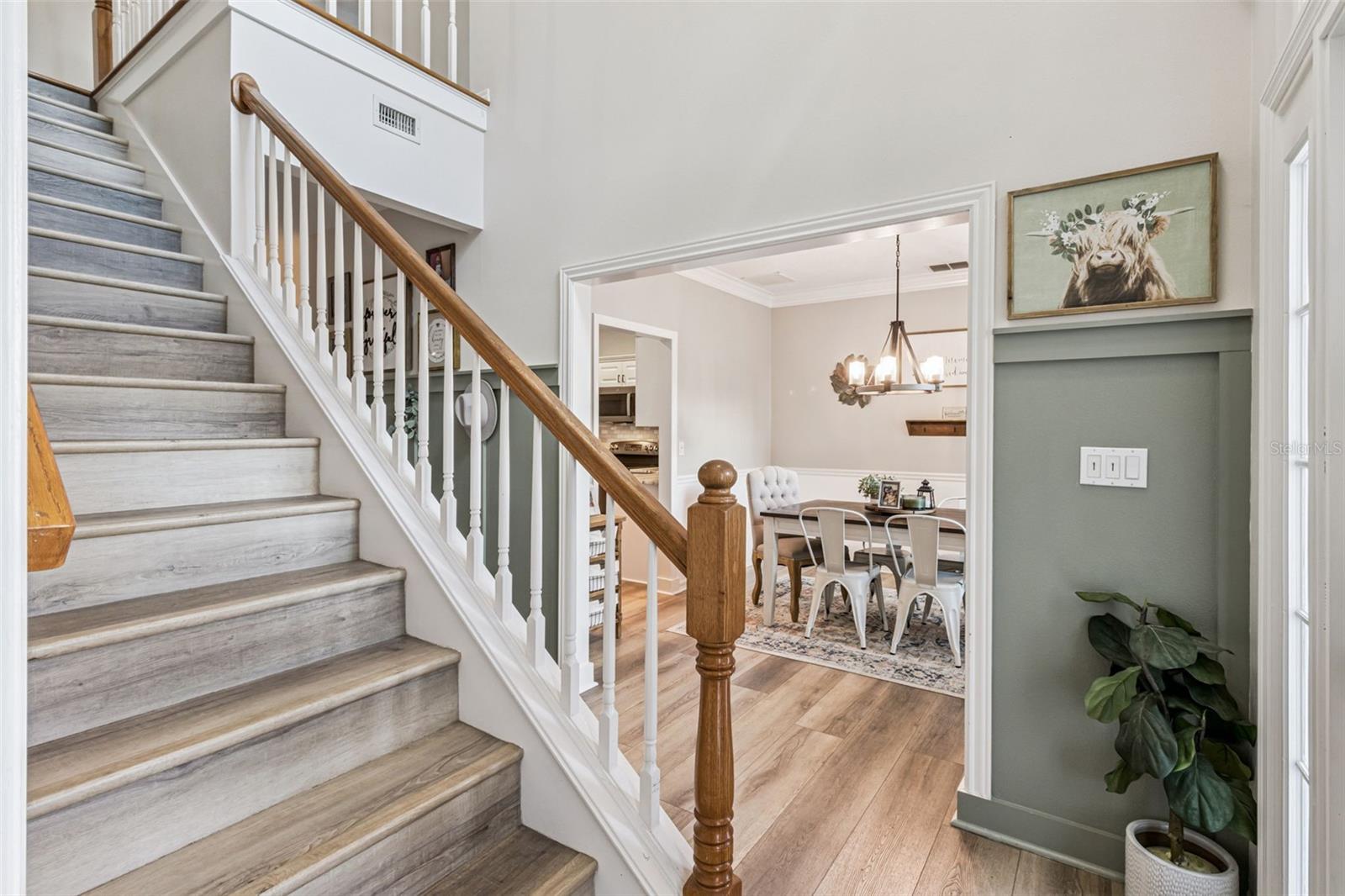 Image 5 of 55 For 11227 Lakeview Drive