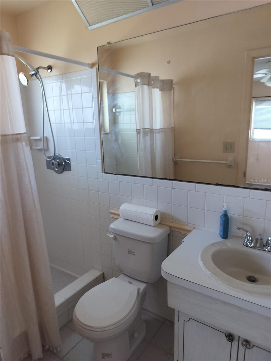 Image 17 of 20 For 9677 Mainlands Boulevard W