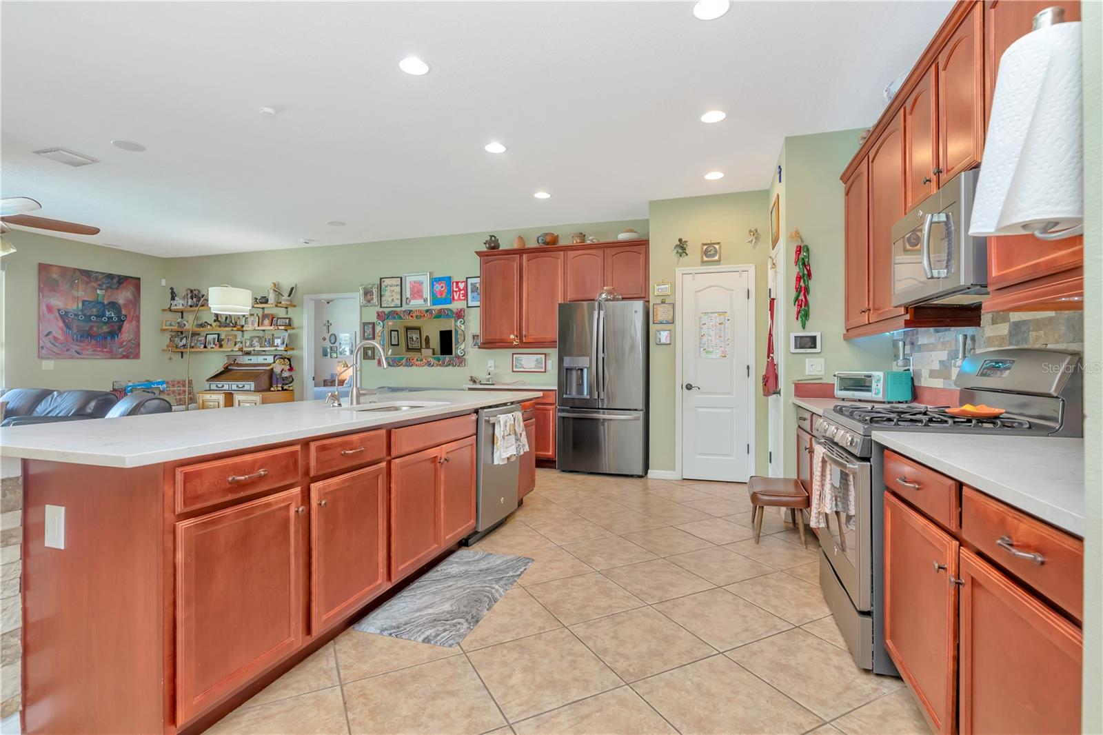 Image 14 of 44 For 1804 Via Palermo Street