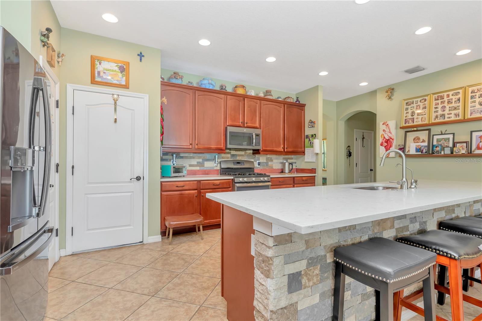 Image 18 of 44 For 1804 Via Palermo Street