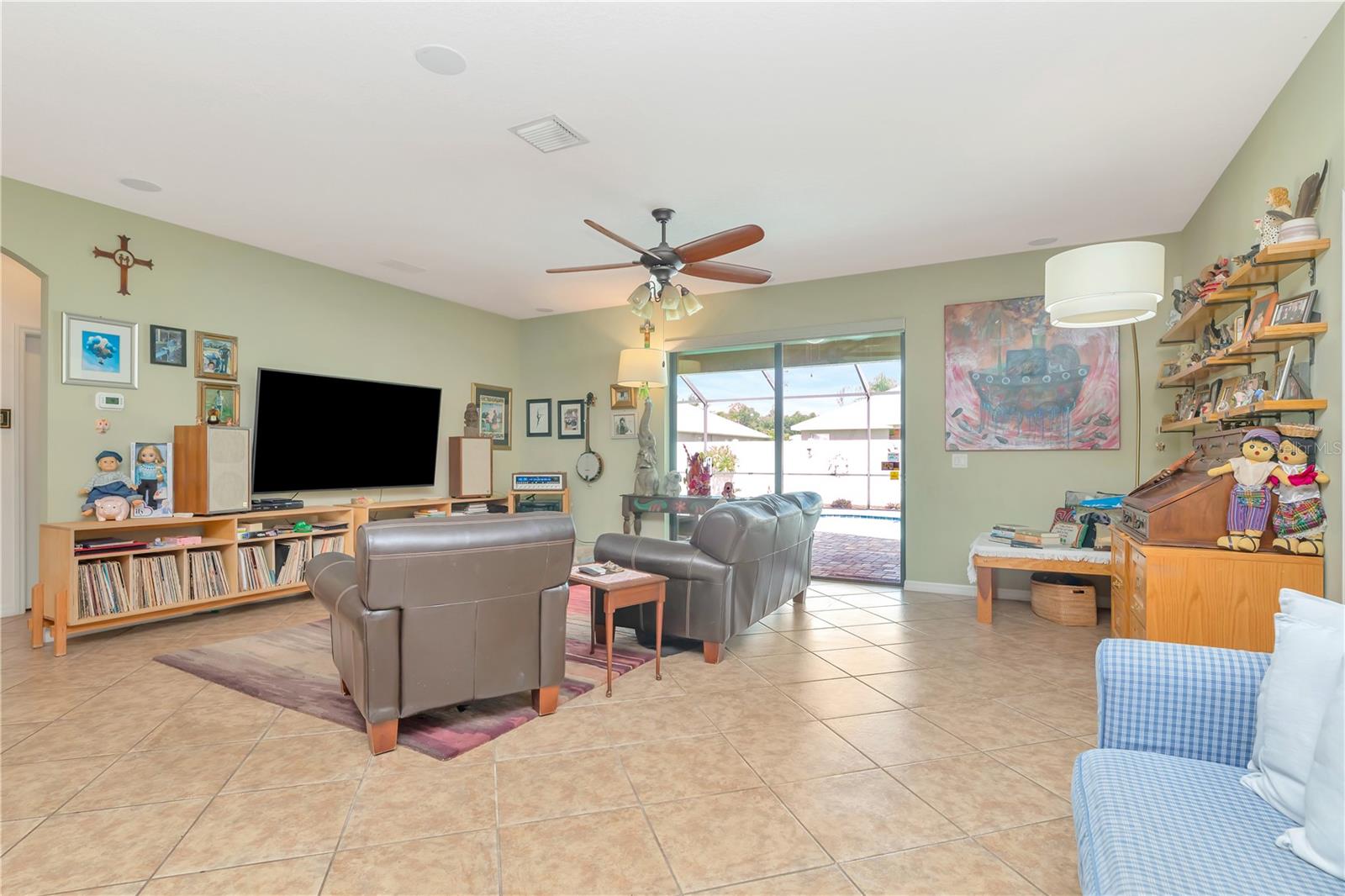 Image 19 of 44 For 1804 Via Palermo Street