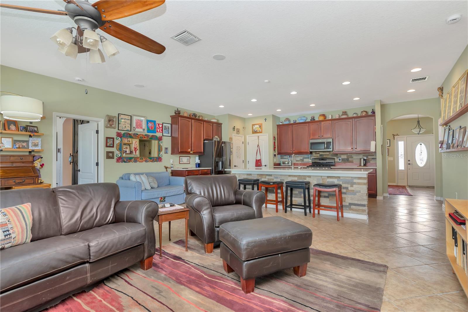 Image 20 of 44 For 1804 Via Palermo Street