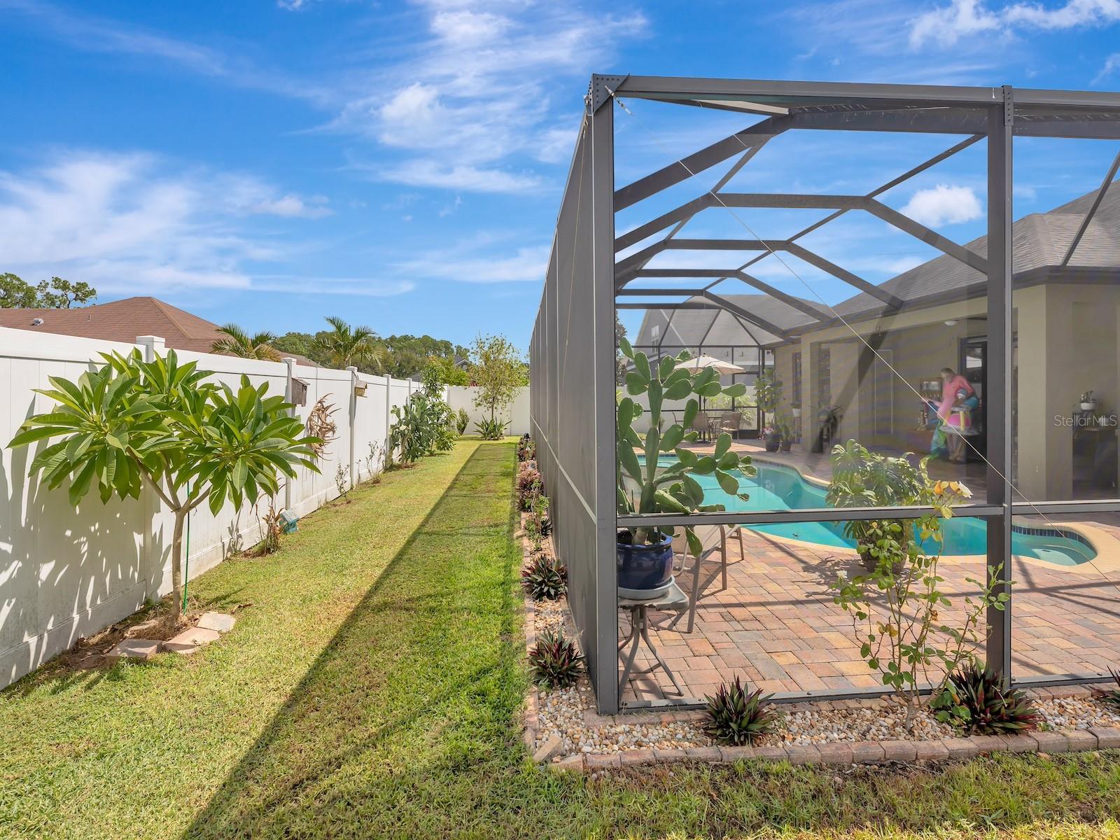 Image 43 of 44 For 1804 Via Palermo Street