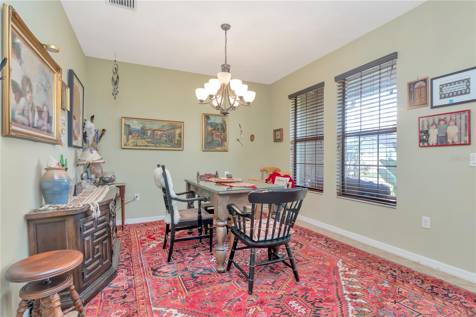 Image 9 of 44 For 1804 Via Palermo Street