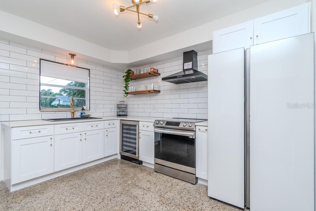 Image 16 of 47 For 2805 Tifton Street S