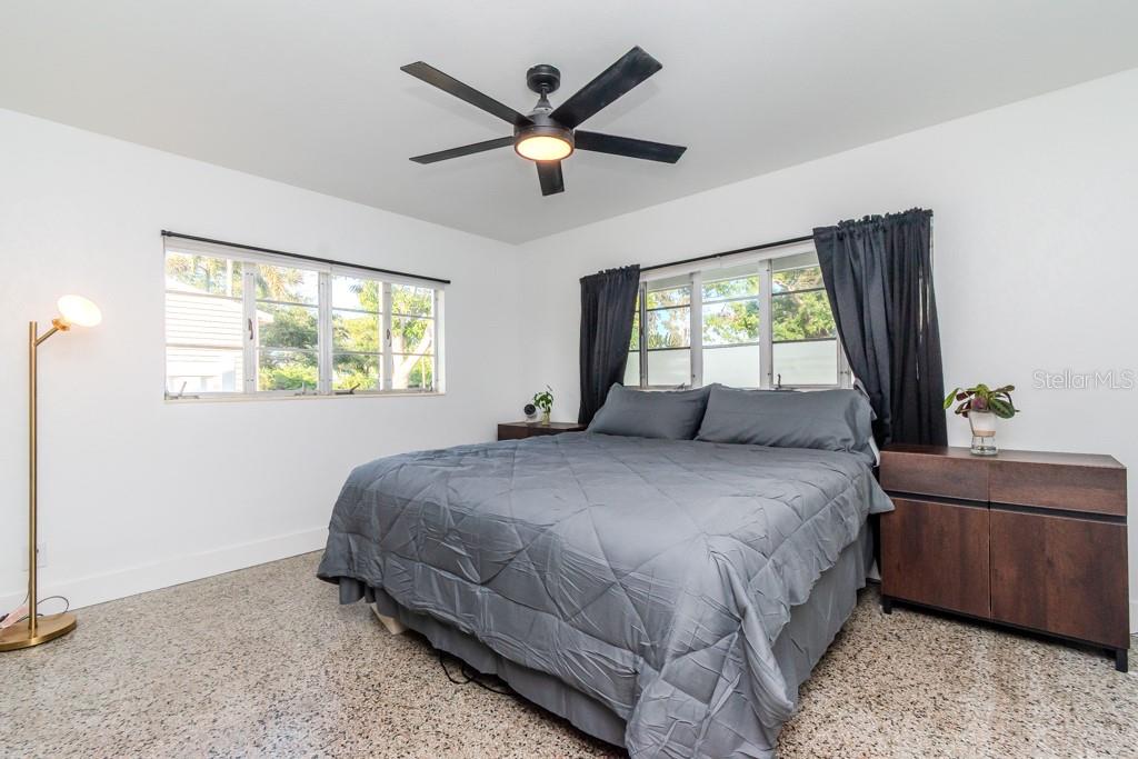 Image 26 of 47 For 2805 Tifton Street S
