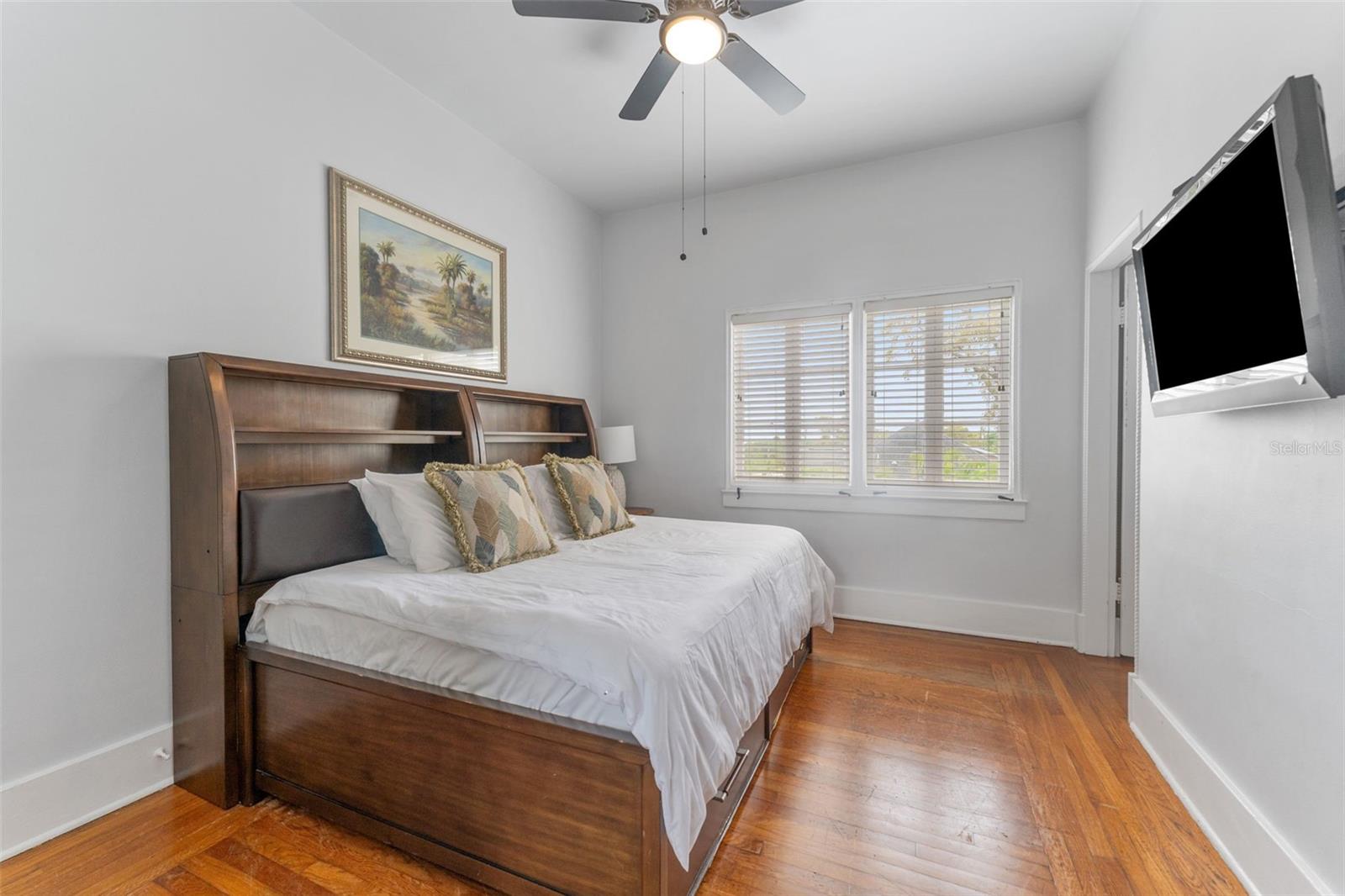 Image 34 of 96 For 1500 Maple Street