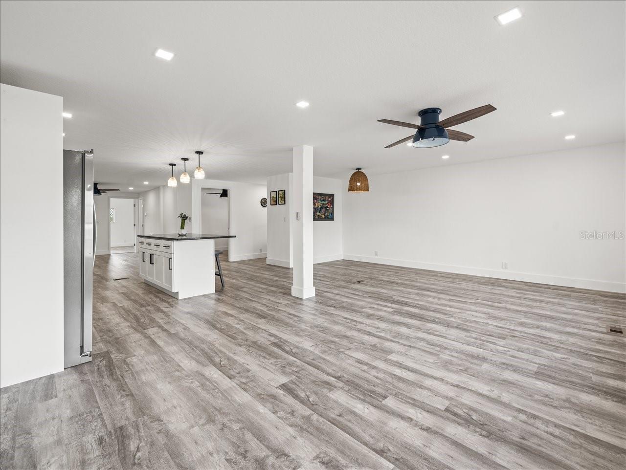 Image 10 of 37 For 8099 Country Club Drive