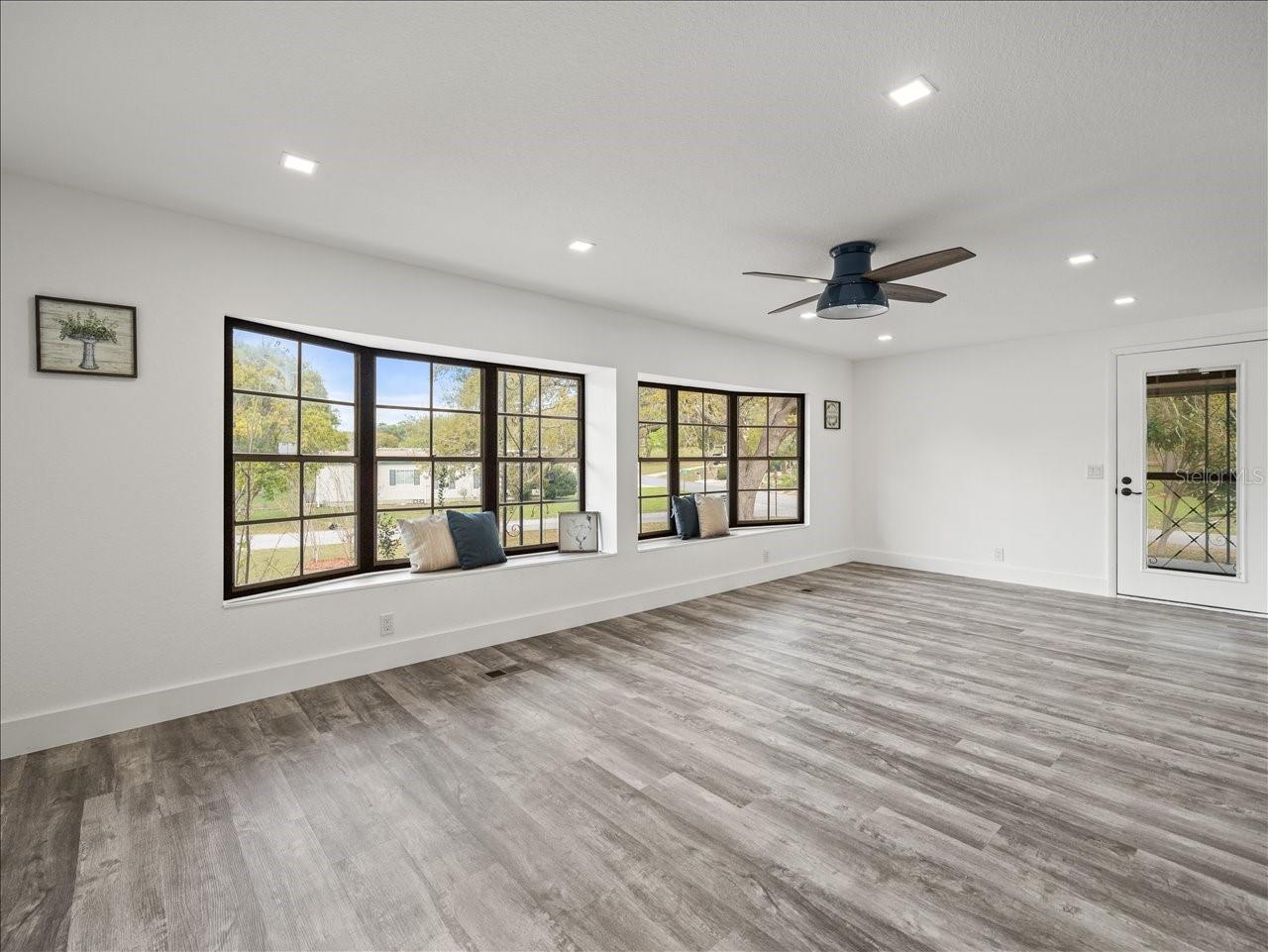 Image 12 of 37 For 8099 Country Club Drive