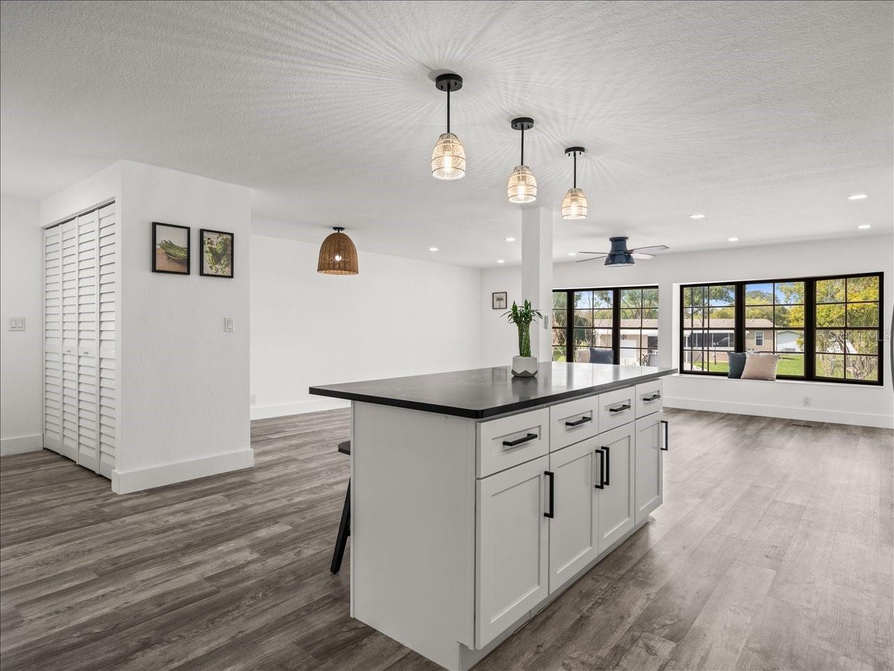 Image 17 of 37 For 8099 Country Club Drive
